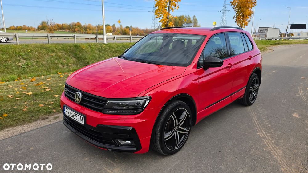 Volkswagen Tiguan - 1