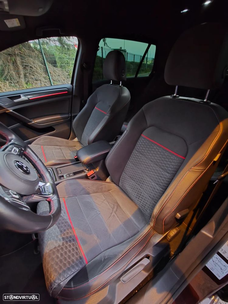 VW Golf 2.0 TSI GTI DSG Performance - 15