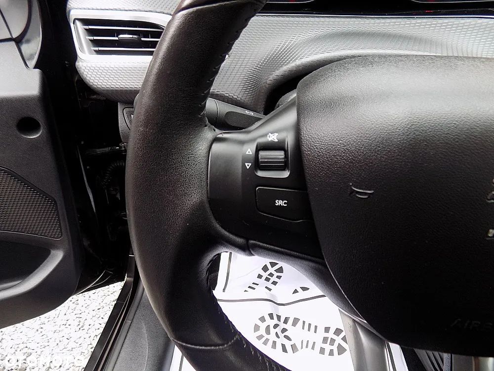 Peugeot 2008 PureTech 82 Style - 12