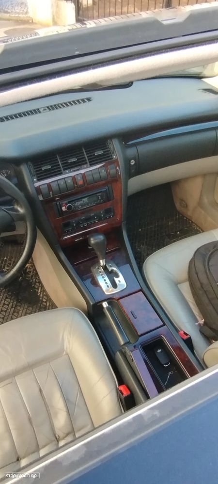 Audi A8 - 6