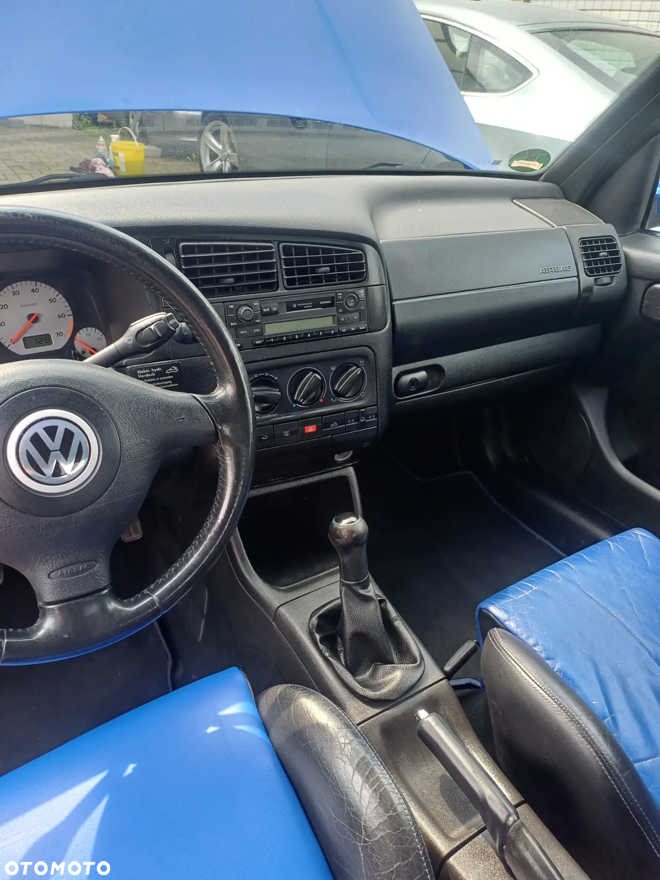 Volkswagen Golf Cabriolet 2.0 - 11