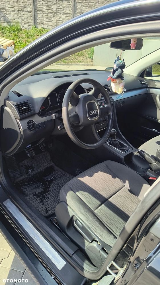 Audi A4 Avant - 6