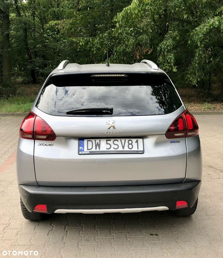 Peugeot 2008 1.2 Pure Tech Style S&S - 7