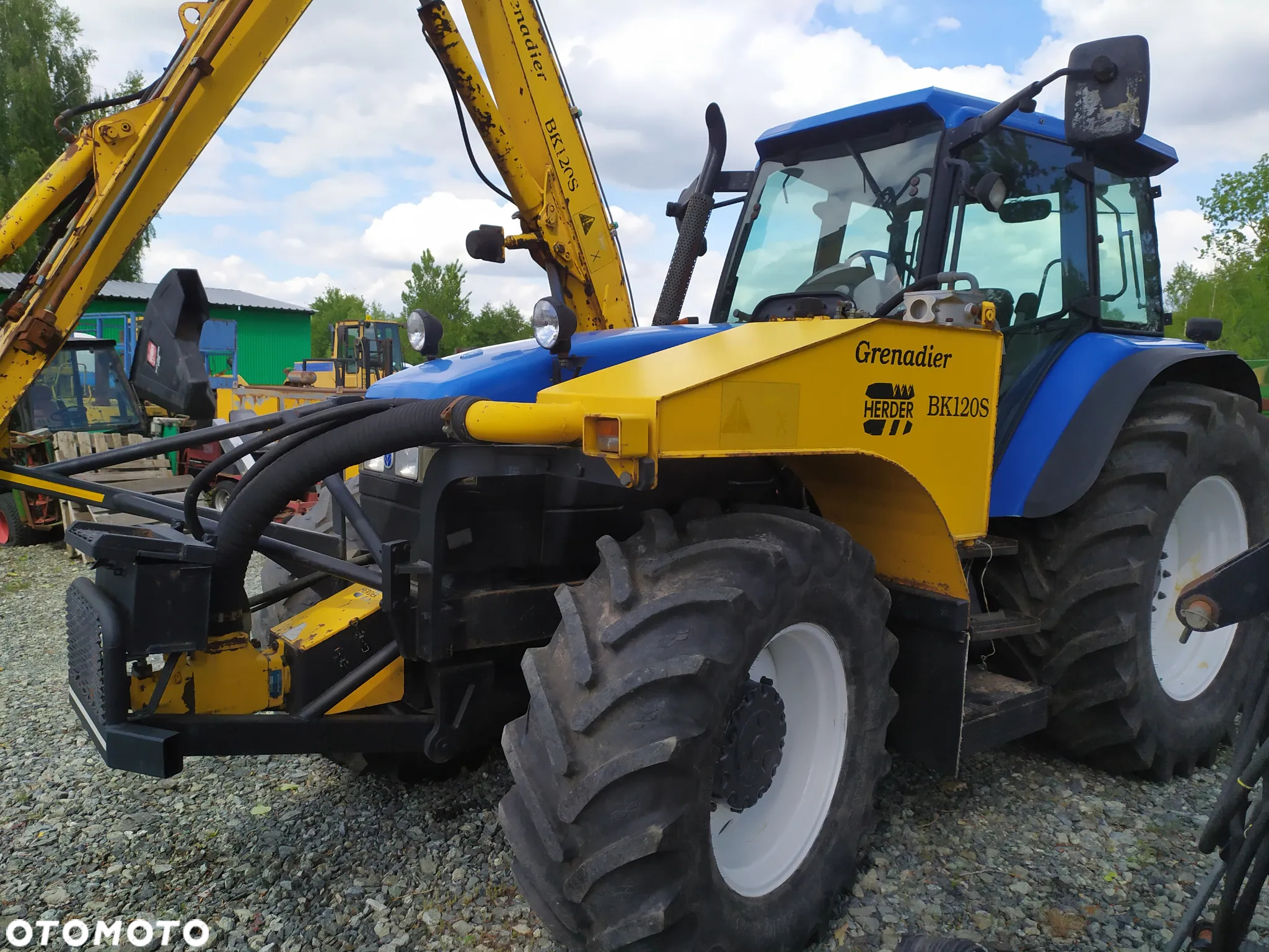 New Holland TM 135 TM 150 herder - 7