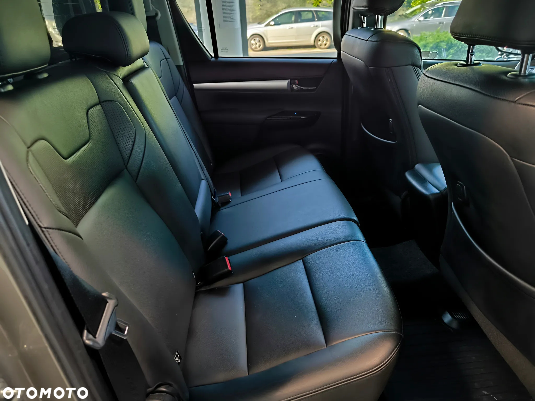 Toyota Hilux 2.8 D-4D Double Cab SR5+ 4x4 - 16