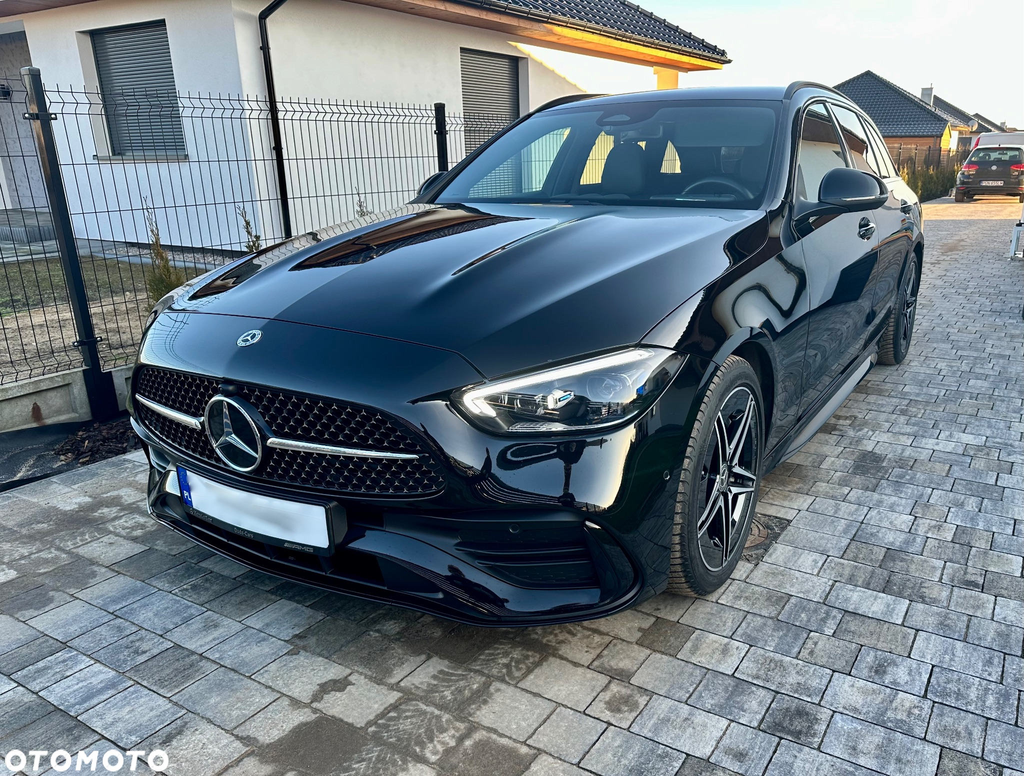 Mercedes-Benz Klasa C 220 d T 9G-TRONIC AMG Line - 4