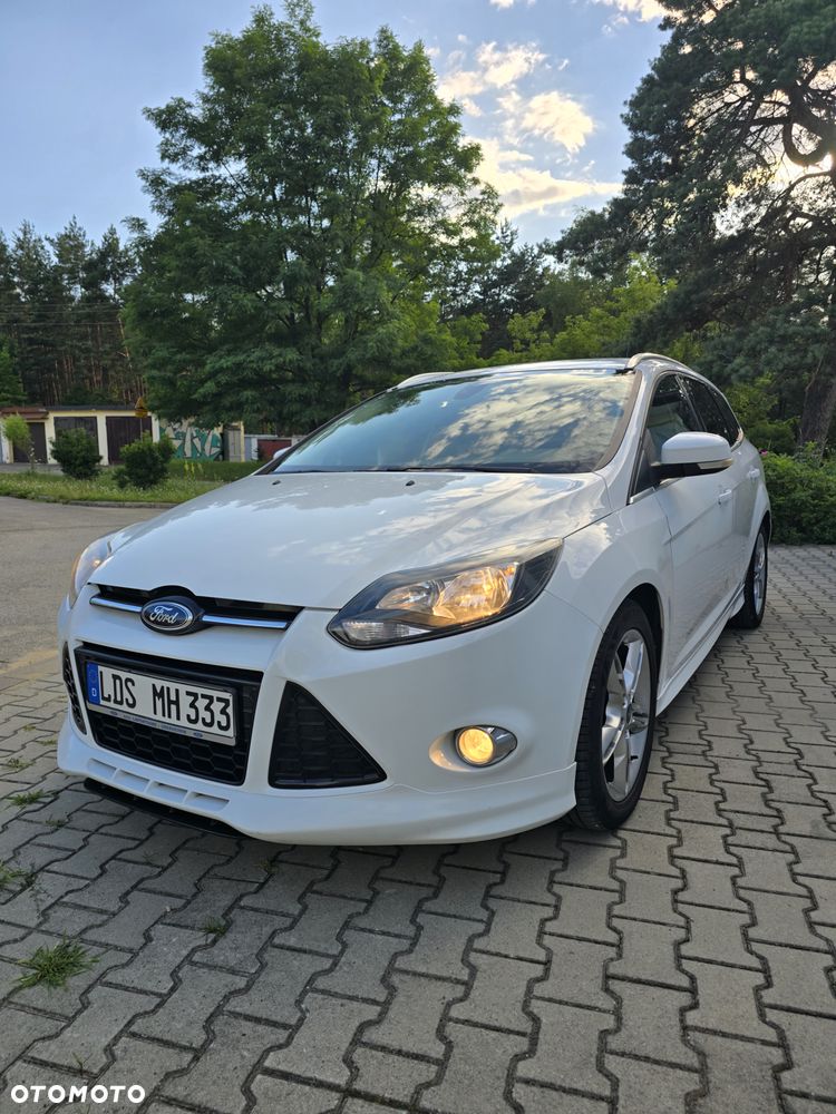 Ford Focus 1.6 EcoBoost Gold X (Trend) - 30