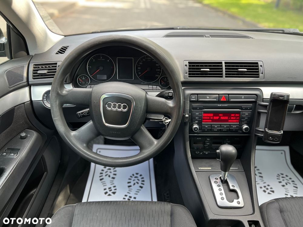 Audi A4 - 24