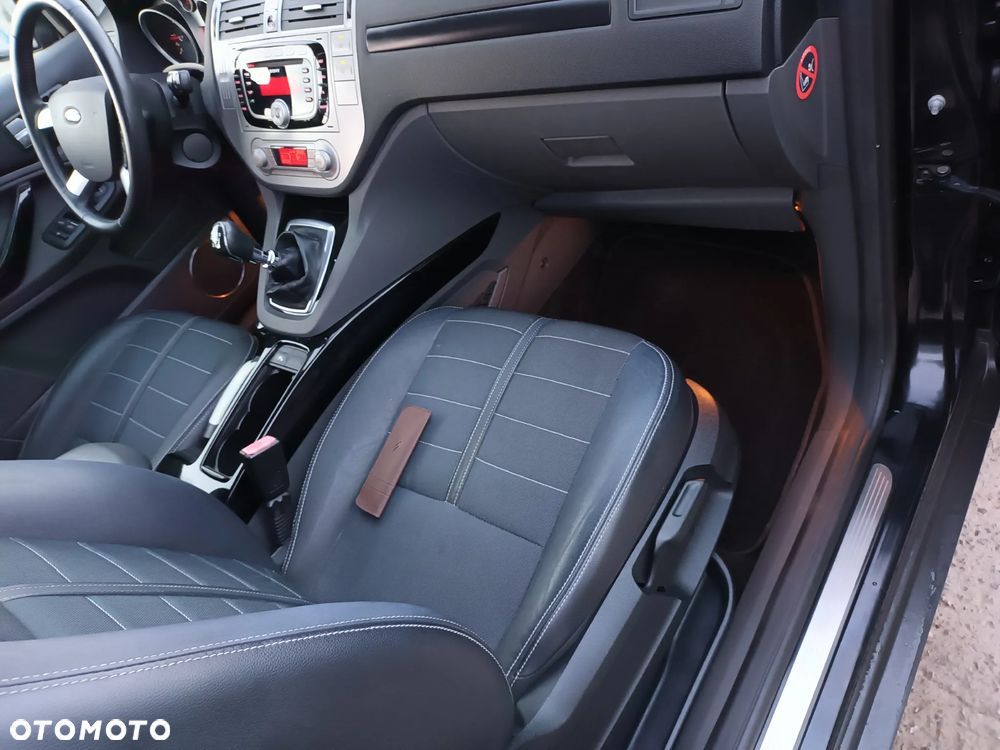Ford Kuga 2.0 TDCi 4WD Titanium - 22