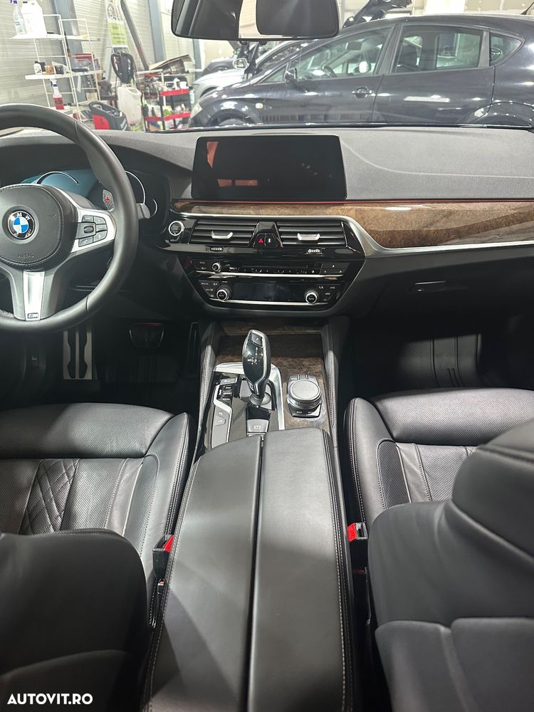 BMW Seria 5 540i xDrive Aut. Sport Line - 13