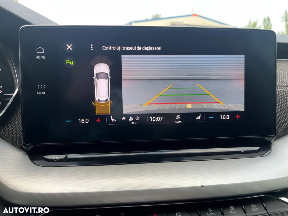 Skoda Octavia Combi 1.5 TSI e-TEC DSG Scout - 10
