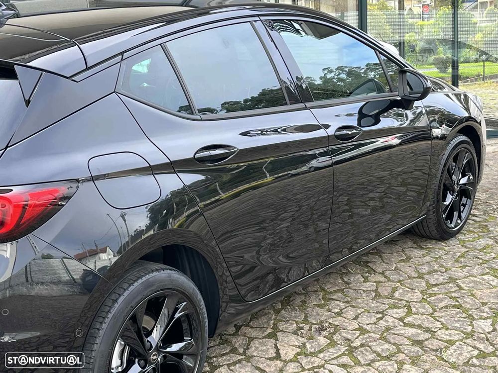 Opel Astra 1.2 T Ultimate S/S - 11