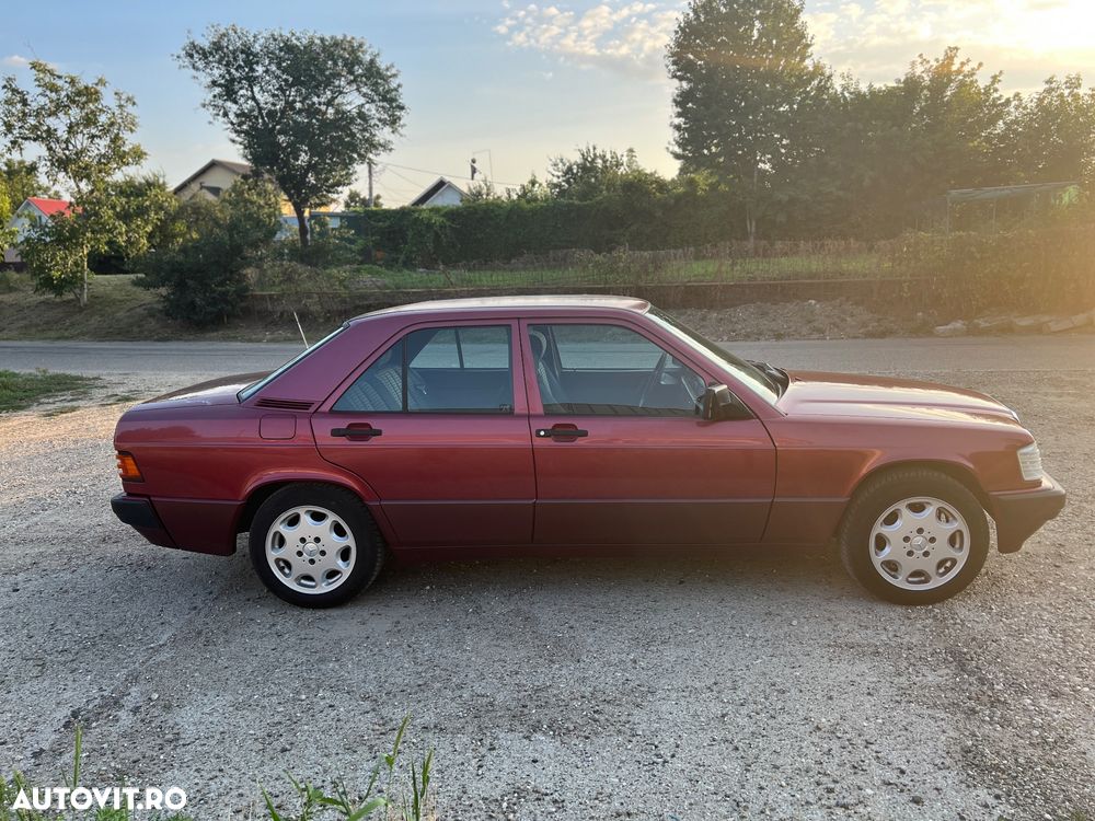 Mercedes-Benz 190 - 4