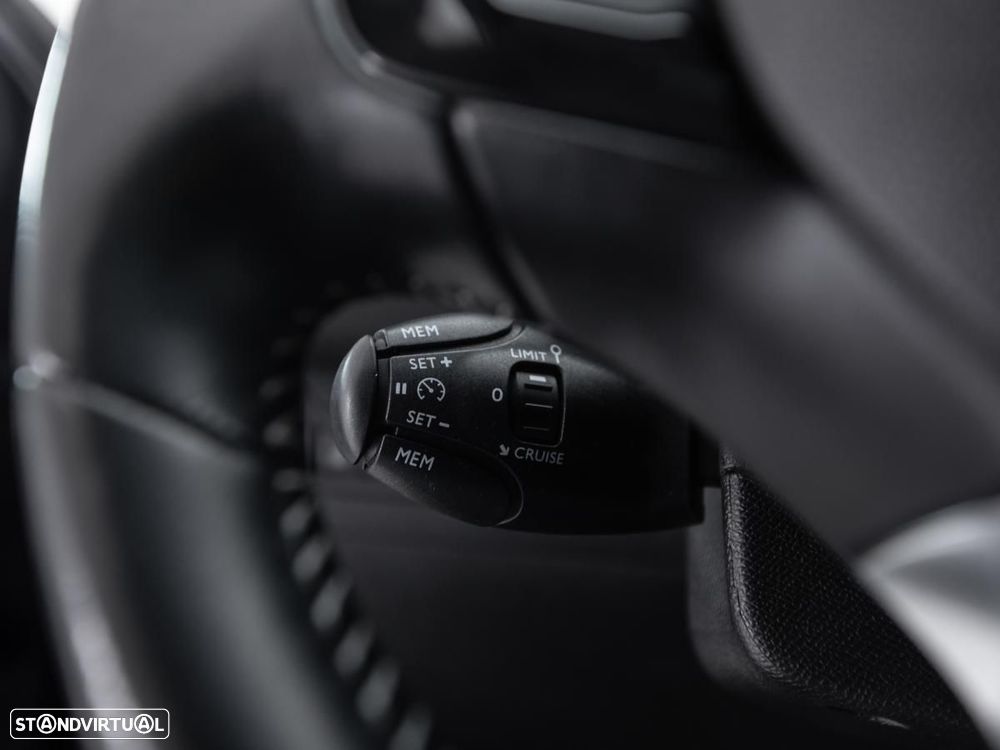 Peugeot 308 SW - 13