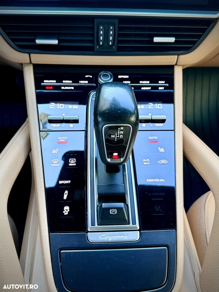 Porsche Cayenne Standard - 16