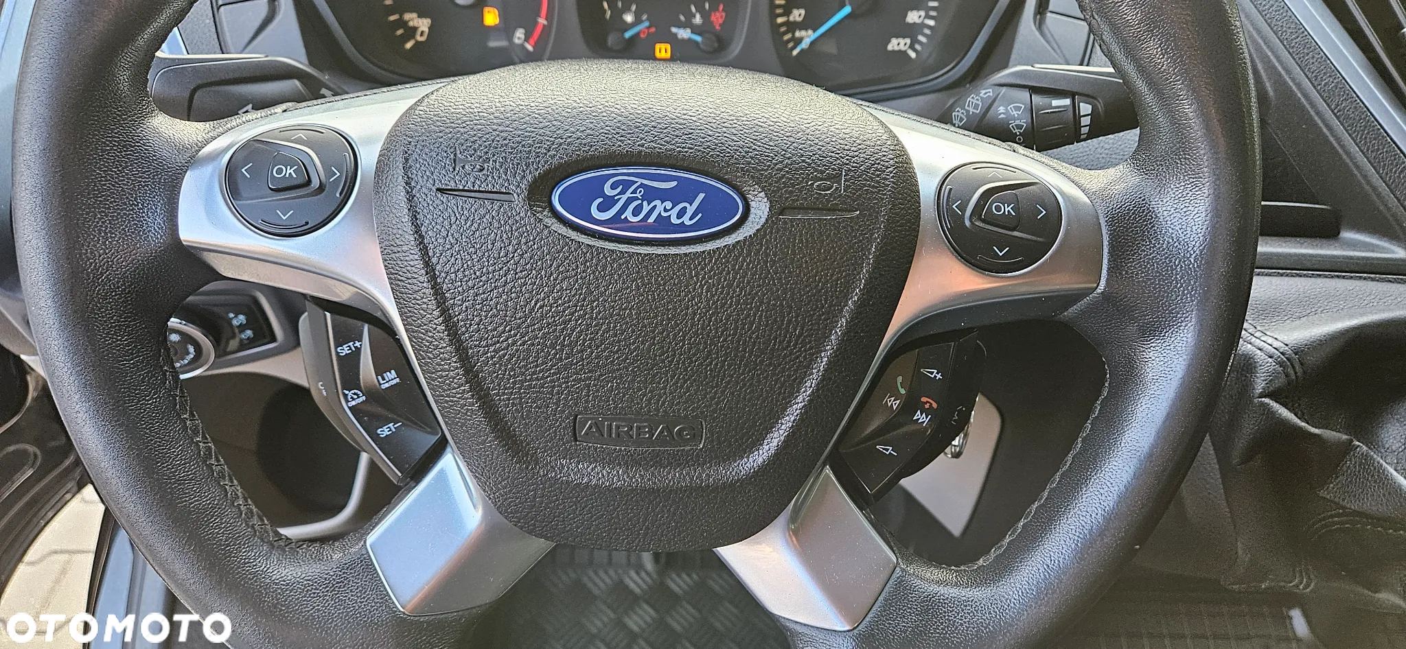 Ford Tourneo Custom 300 L2H1 VA Limited - 27
