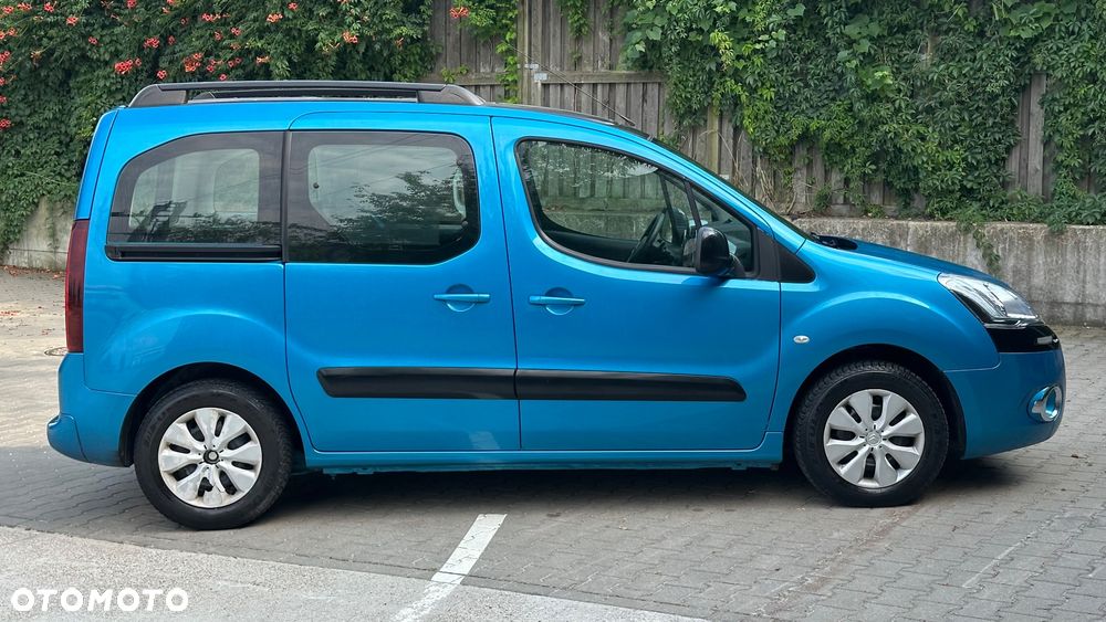 Citroën Berlingo Multispace e-HDi 90 FAP EGS6 Exclusive - 4