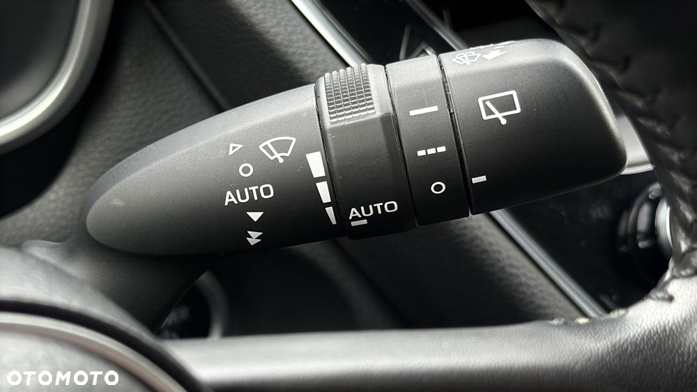 Toyota Corolla Cross 2.0 Hybrid Premiere Edition AWD - 20
