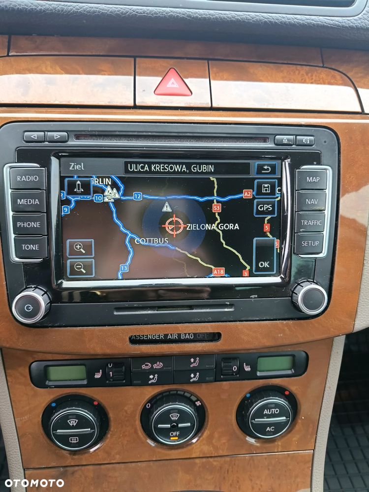 Volkswagen Passat 3.2 V6 FSI 4Motion DSG Highline - 20