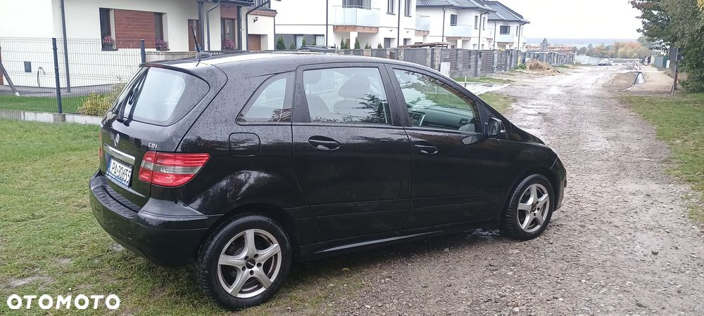 Mercedes-Benz Klasa B 180 CDI - 13