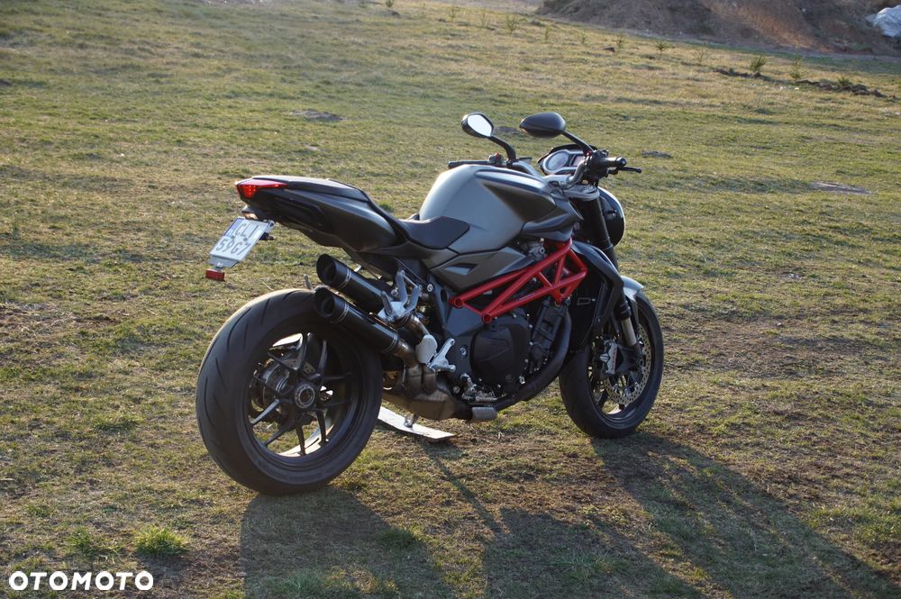 MV AGUSTA Brutale - 35