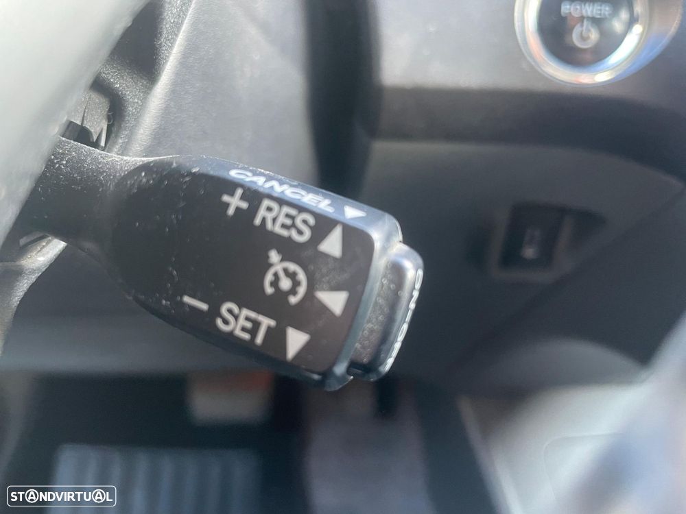 Toyota Prius 1.8 Exclusive - 18