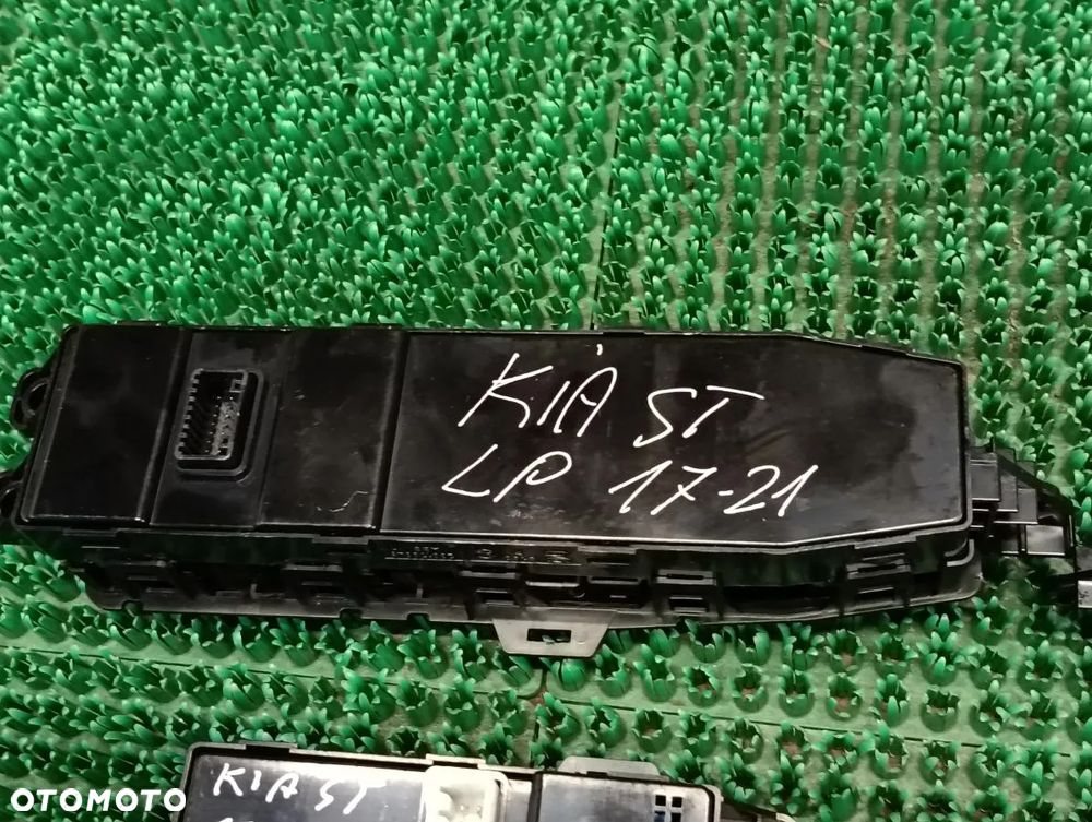 KIA STINGER 17-24r Panel Przełącznik Sterowania Szyb Prawy Lewy Przód Tył - 7