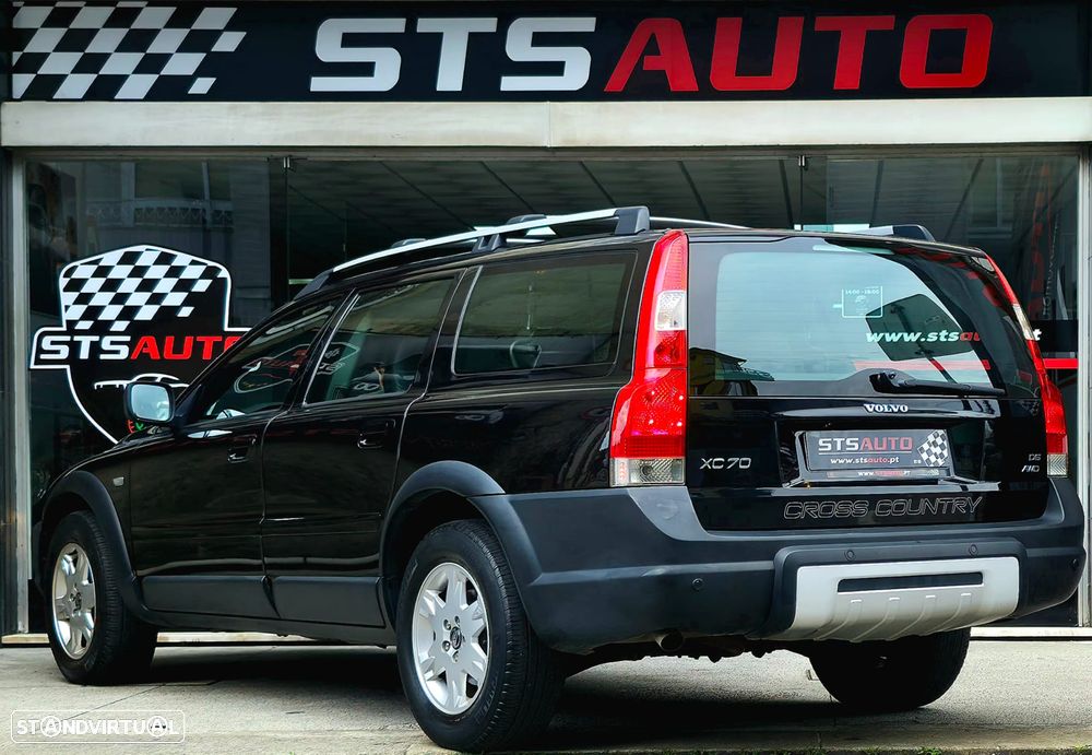 Volvo XC 70 2.4 D5 Nivel 2 - 56