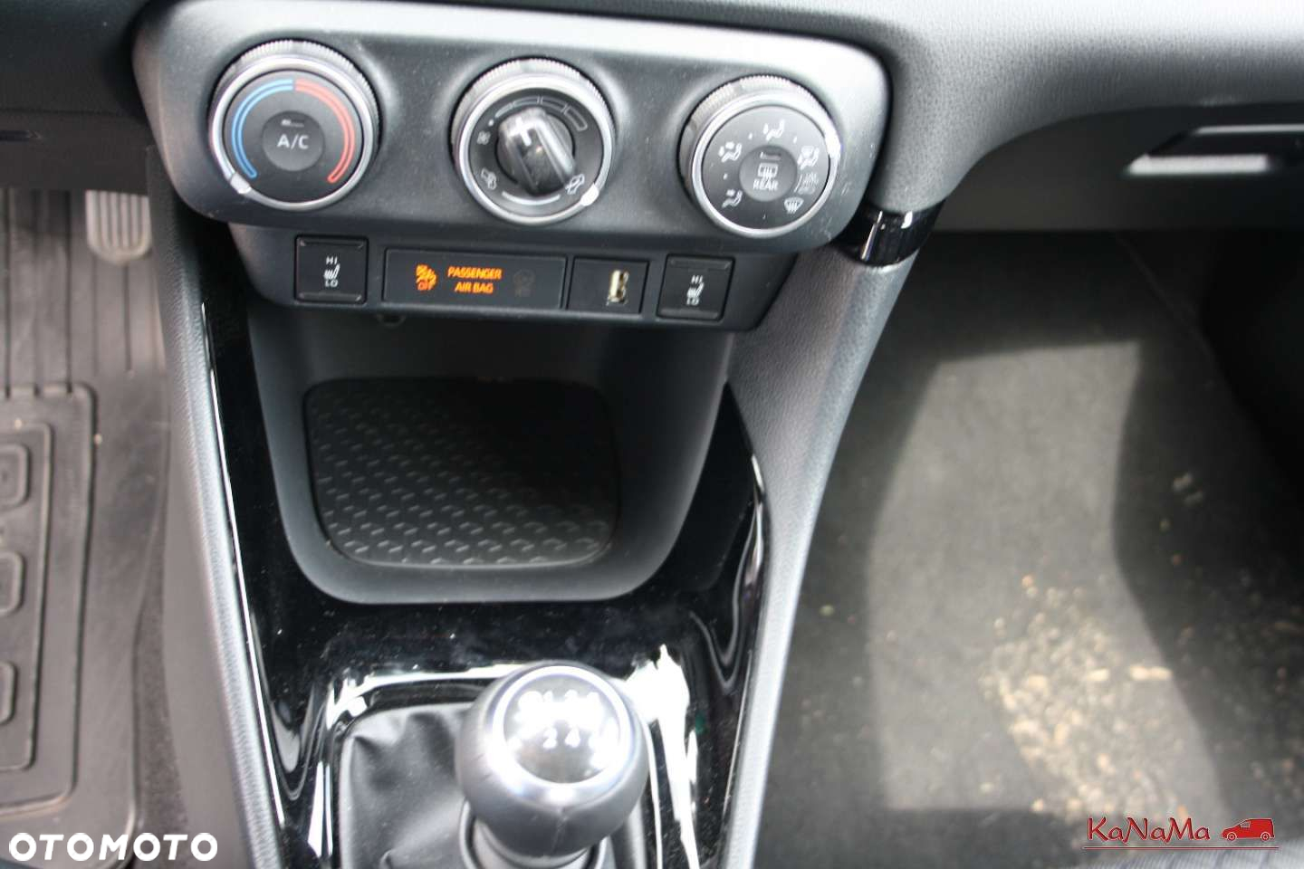 Toyota Yaris - 26