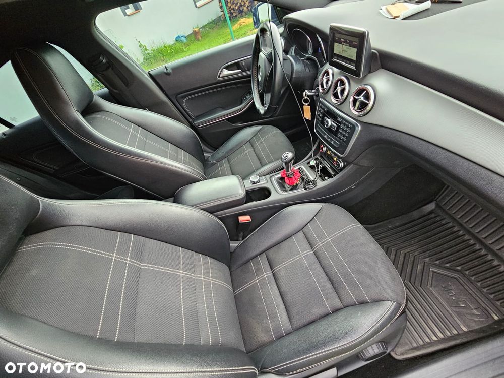 Mercedes-Benz CLA 200 CDI - 17