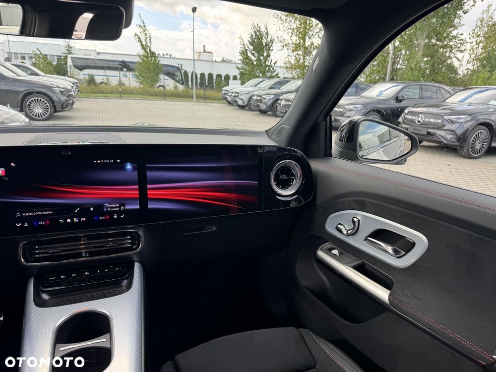 Mercedes-Benz GLB 200 mHEV 4-Matic 8G-eDCT - 16