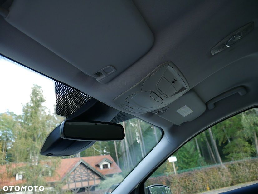 Ford Kuga 2.0 TDCi 4x4 Titanium - 26