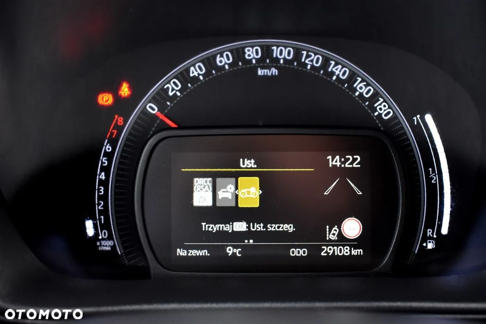 Toyota Aygo X Air Style - 36