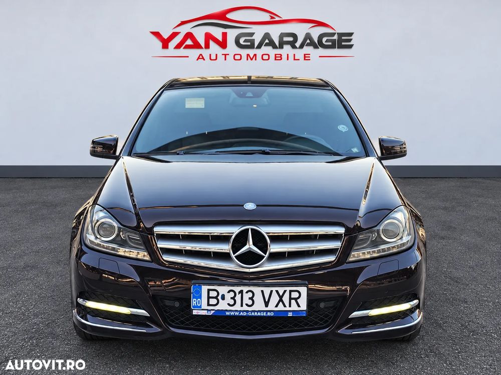 Mercedes-Benz C 250 (BlueTEC) d 4Matic 7G-TRONIC AMG Line - 3