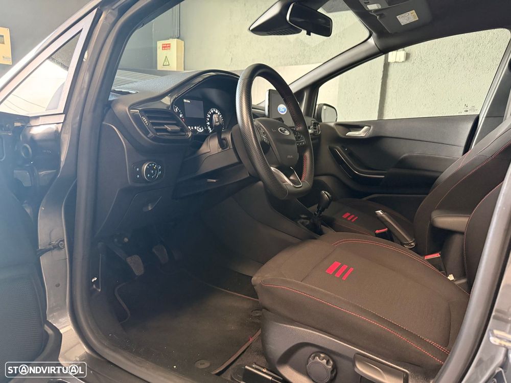 Ford Fiesta 1.0 EcoBoost ST-Line - 11