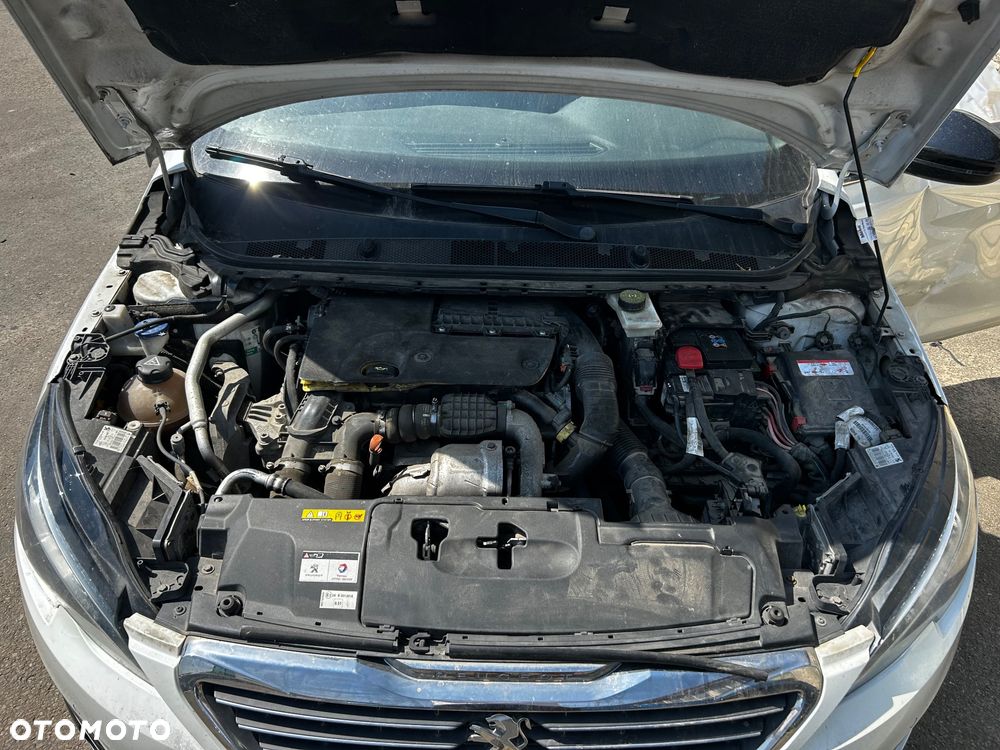 Peugeot 308 - 25