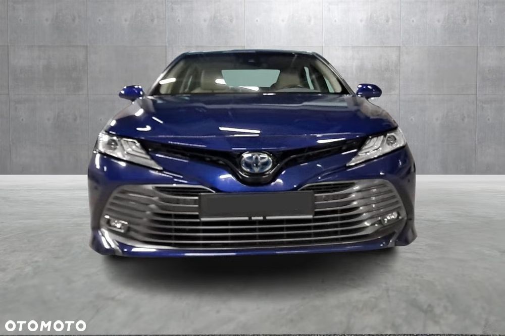 Toyota Camry Executive - 3