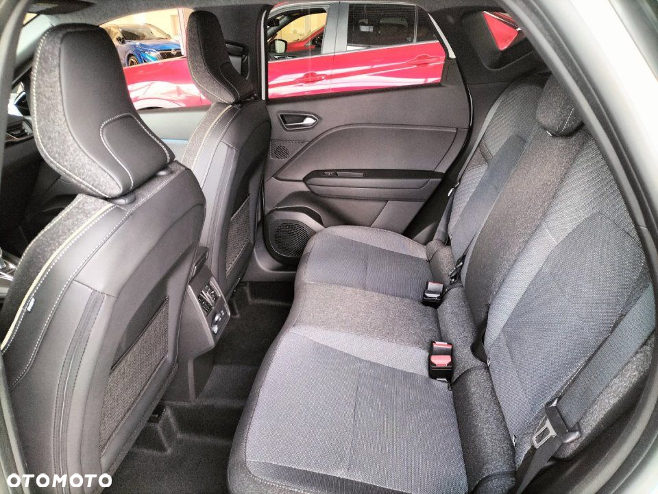 Mitsubishi ASX - 10