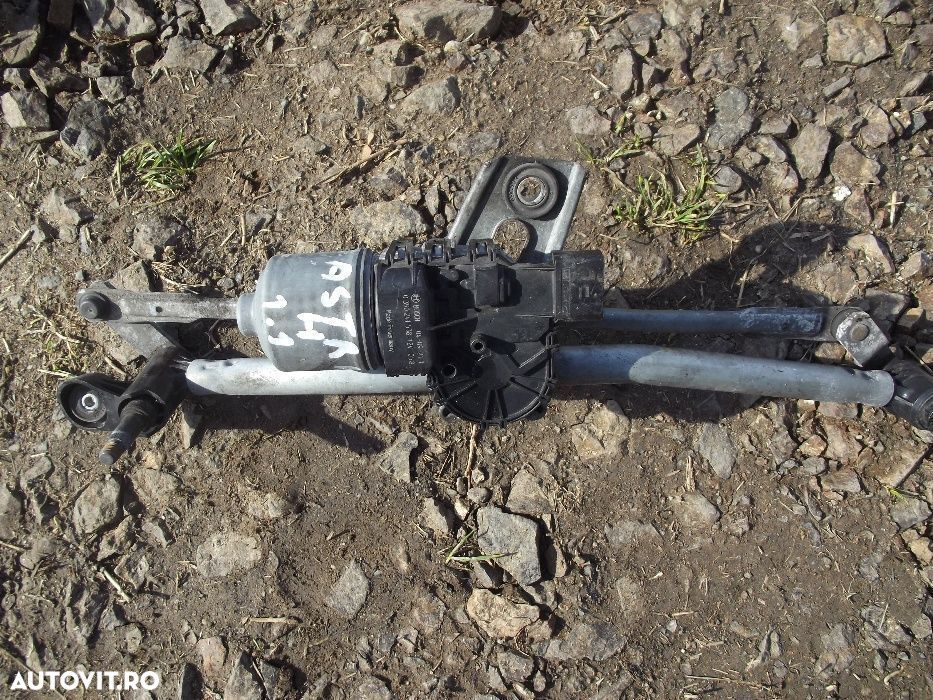 Motoras stergatoare Opel Astra H fata spate haion dezmembrez astra h - 2