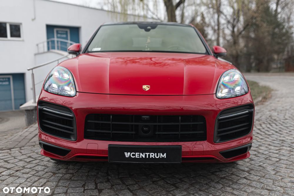 Porsche Cayenne GTS - 5