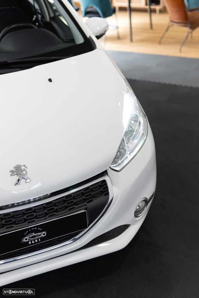 Peugeot 208 1.2 VTi SE Style - 5