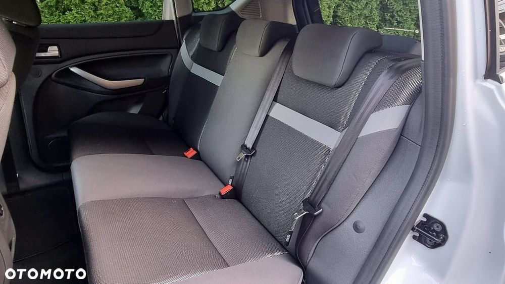 Ford Kuga - 19