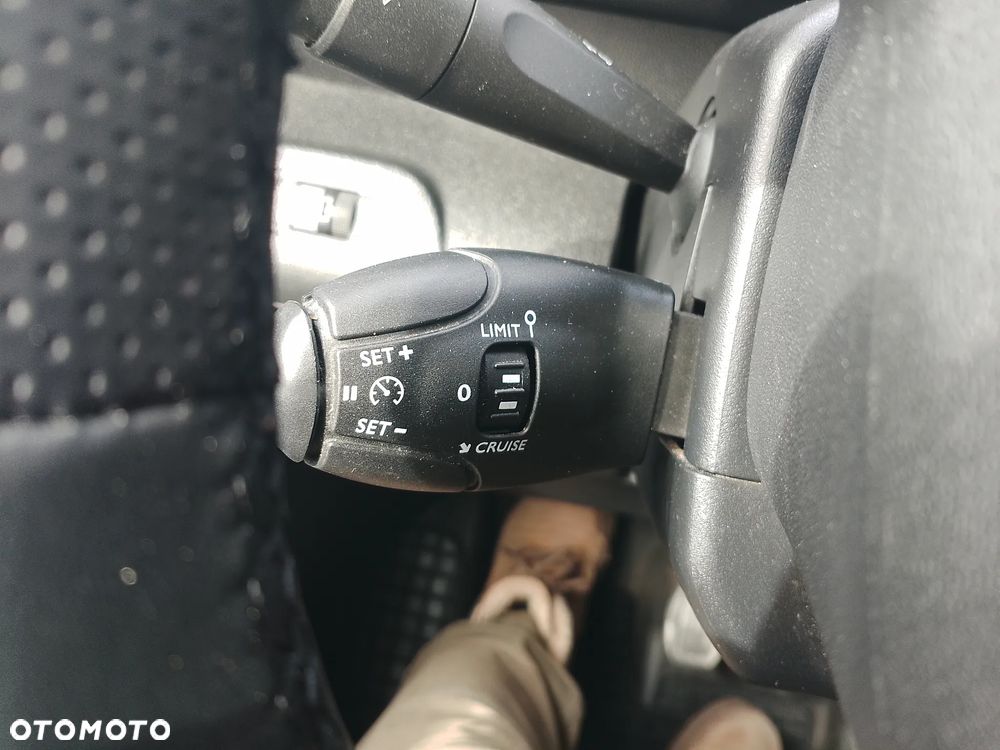 Peugeot Partner Proace Berlingo Combo Doblo L2 Izoterma Chłodnia Salon PL półka Inox 3 osoby - 25