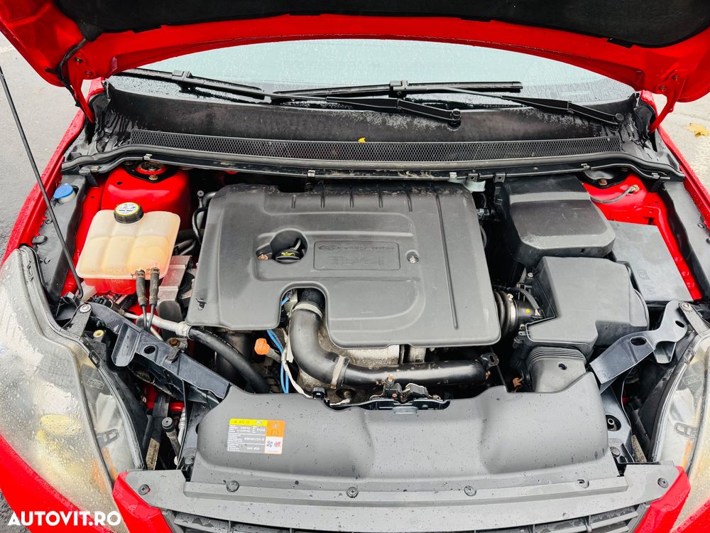 Ford Focus 1.6 TDCi DPF Ghia - 8