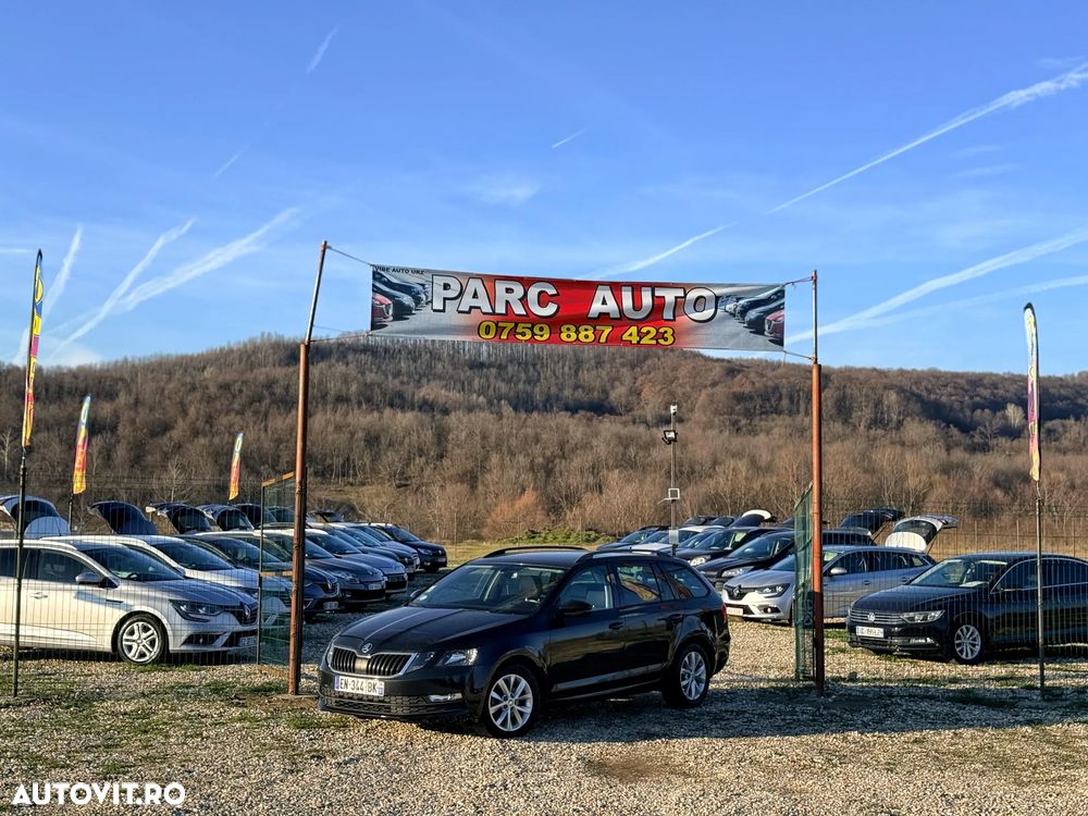 Skoda Octavia Combi 1.6 TDI DSG Premium Edition - 9