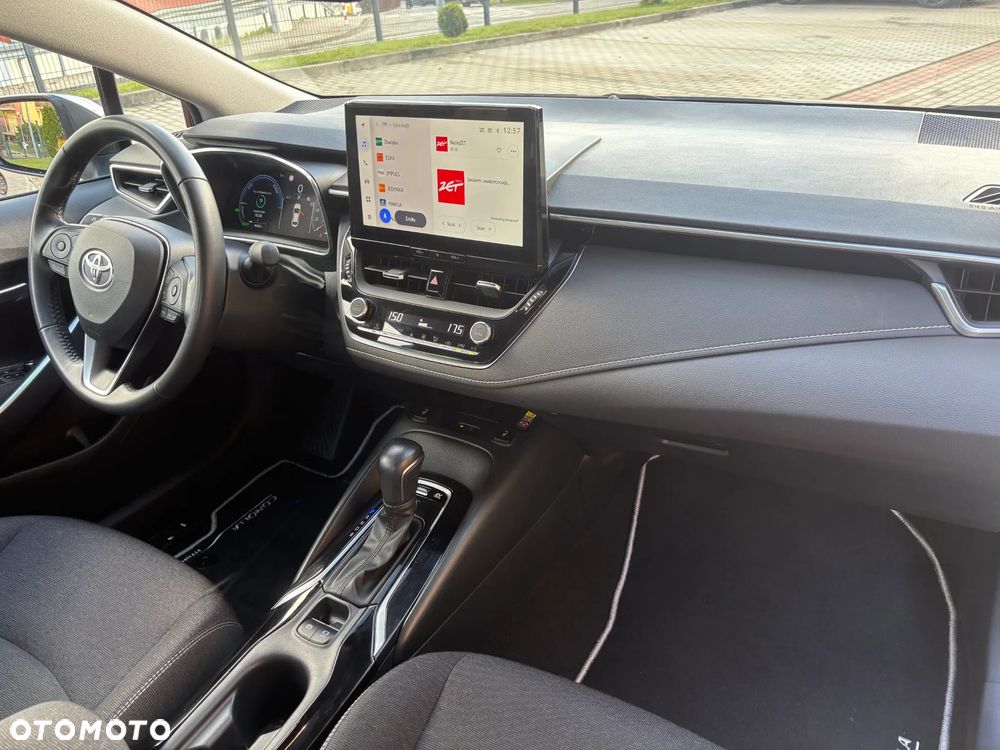 Toyota Corolla - 22