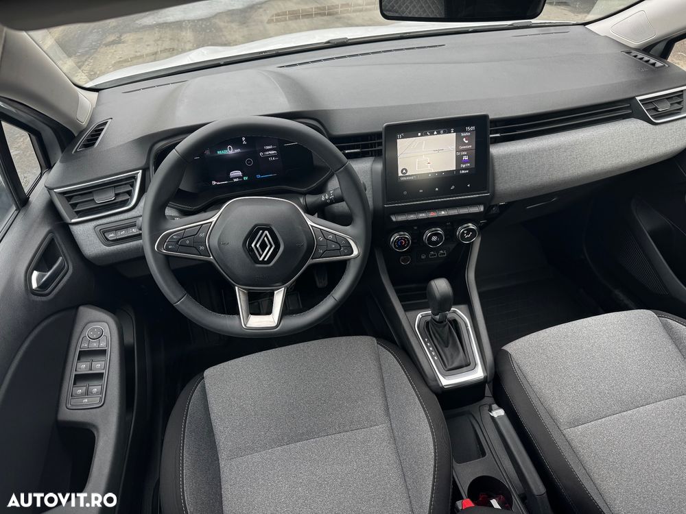 Renault Clio V E-Tech 145 Evolution - 4