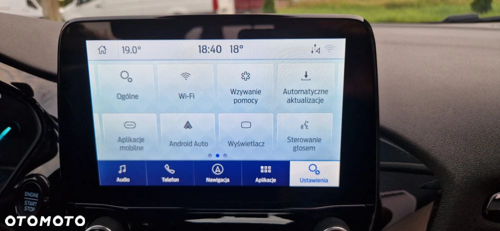 Ford Fiesta 1.0 EcoBoost Hybrid S&S TITANIUM - 19