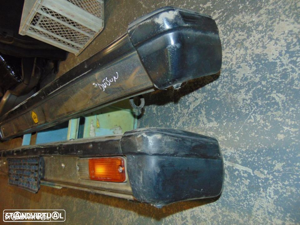 Datsun 1600 Stanza pára-choques - 2