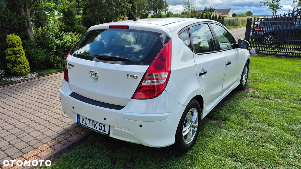 Hyundai i30 1.4 Comfort EU5 - 5